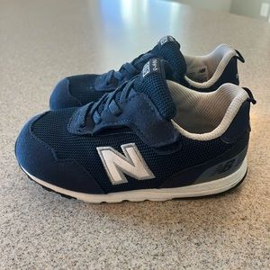 Toddler size 9 new balance- only worn twice!